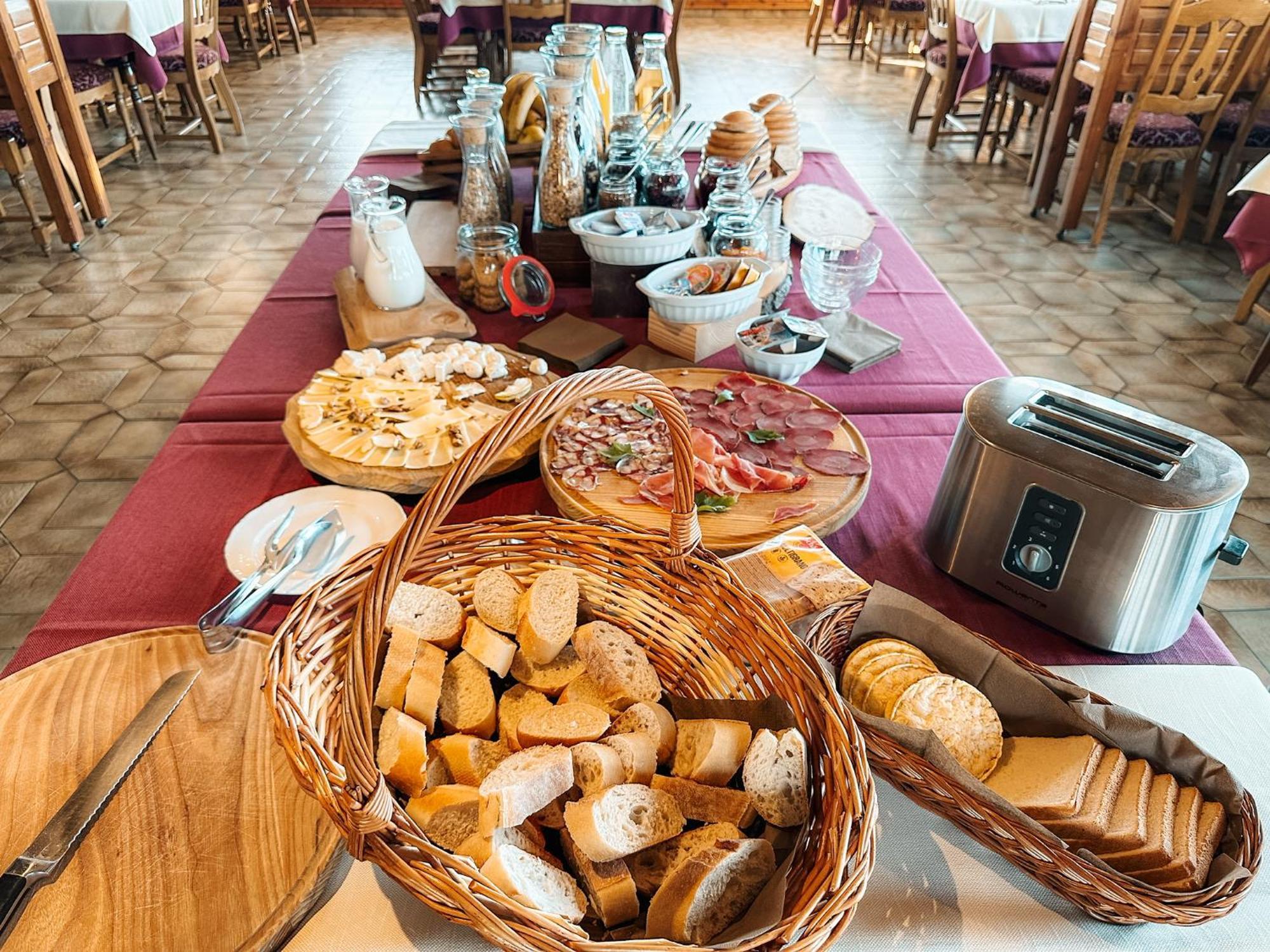 Hotel Oskar Zaplata Preddvor Εξωτερικό φωτογραφία